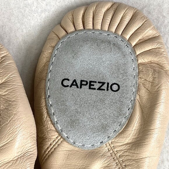 Capezio Soft Ballet Dance Shoes Split Sole Blush Pink Womens size 8.5W - Picture 5 of 7